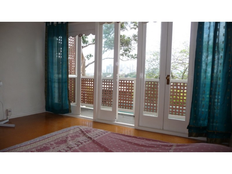 221 Rowntree St, Birchgrove NSW 2041