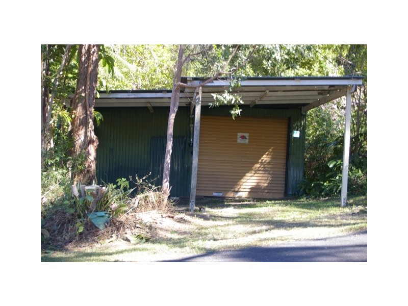 Fifth Ave, Somerset Dam QLD 4312