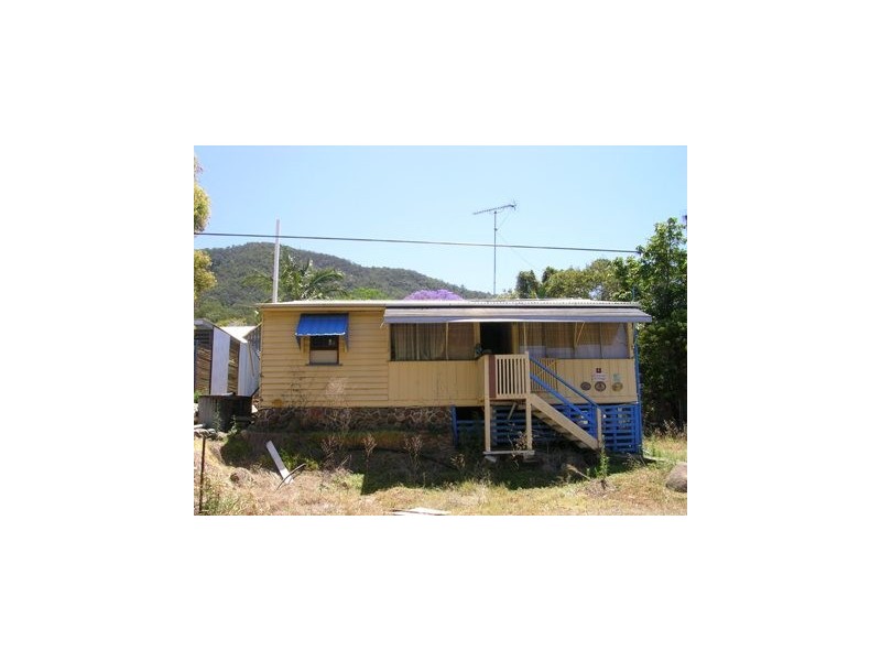 4 Second Ave, Somerset Dam QLD 4312