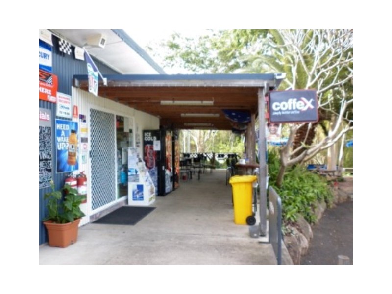 1 Guldbransen St, Somerset Dam QLD 4312