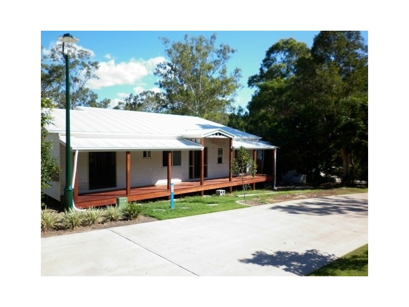 11 First Ave, Somerset Dam QLD 4312