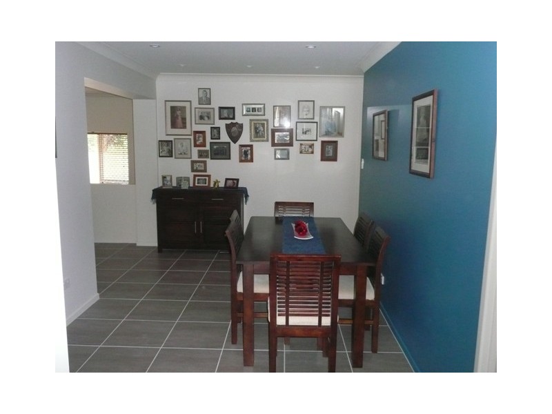 3 Guldbransen St, Somerset Dam QLD 4312