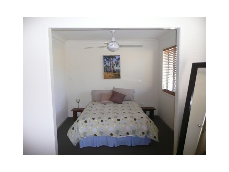 3 Guldbransen St, Somerset Dam QLD 4312