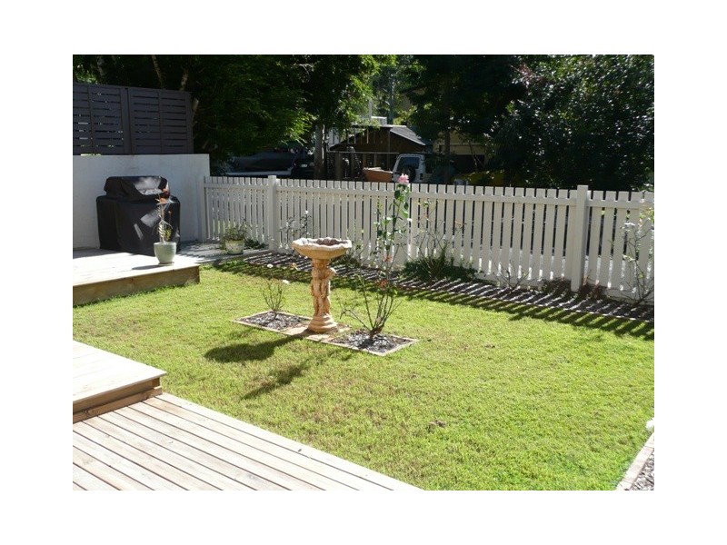 3 Guldbransen St, Somerset Dam QLD 4312