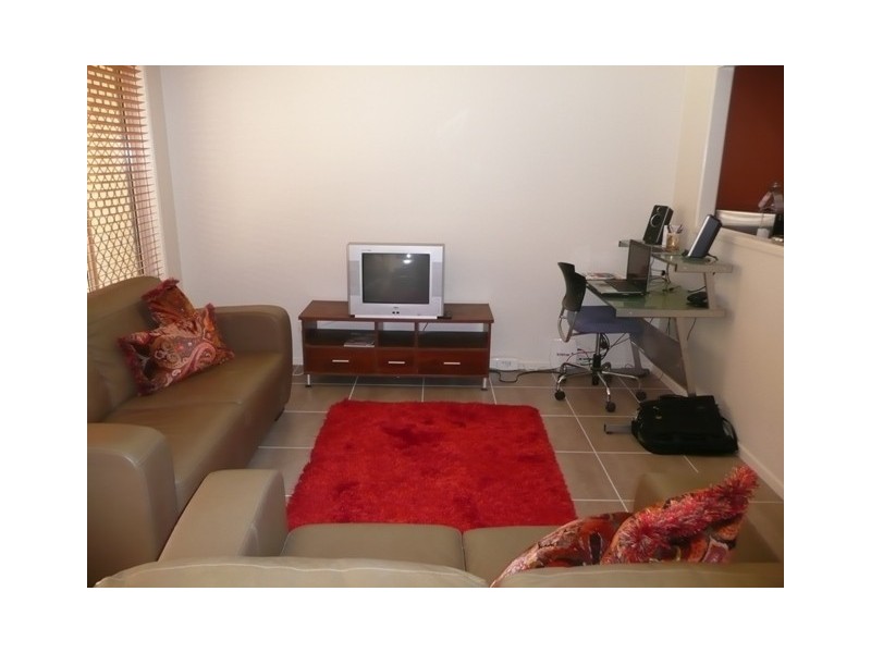 3 Guldbransen St, Somerset Dam QLD 4312