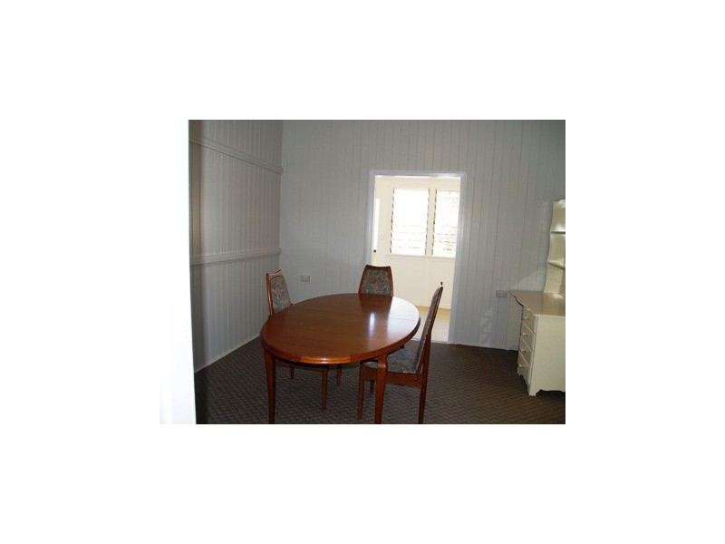 1 King ST, Somerset Dam QLD 4312