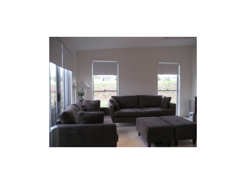 21 Hedley Drive, Woolmar QLD 4515