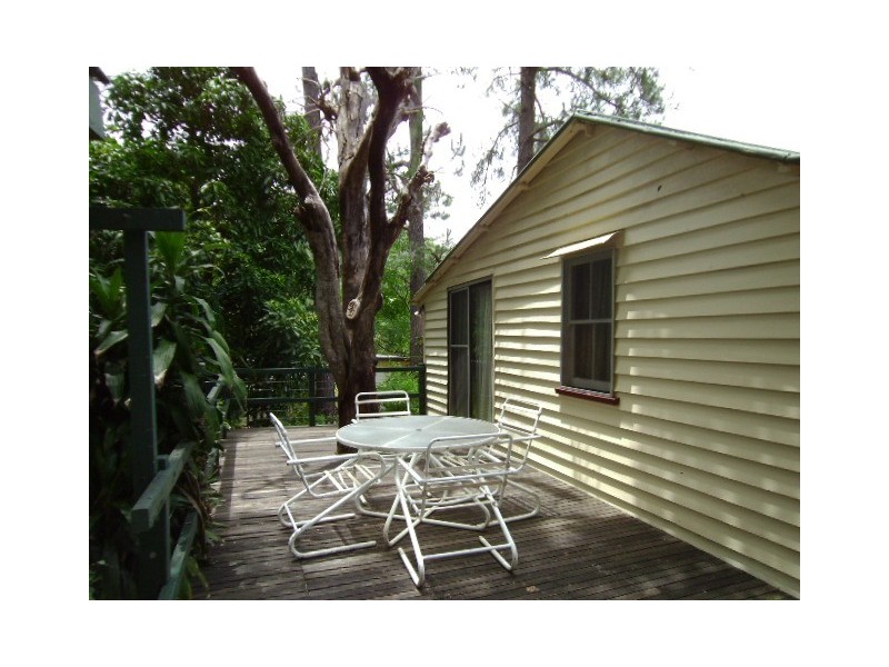 12 George St, Somerset Dam QLD 4312