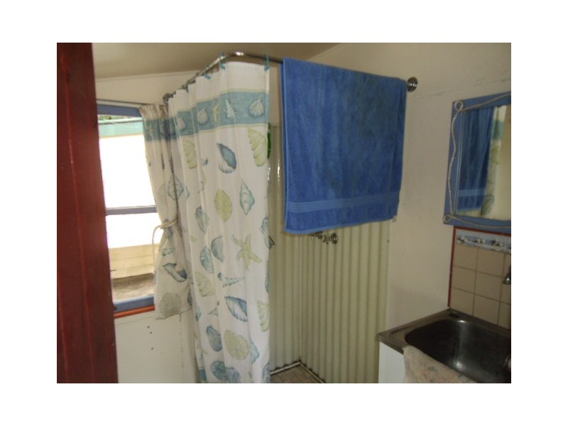 12 George St, Somerset Dam QLD 4312