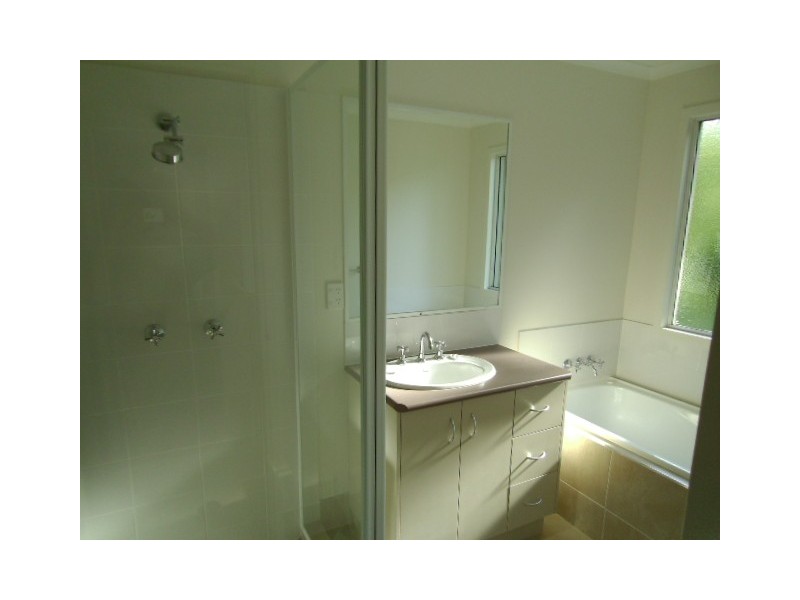13 First Ave, Somerset Dam QLD 4312