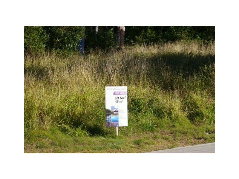 First Ave, Somerset Dam QLD 4312