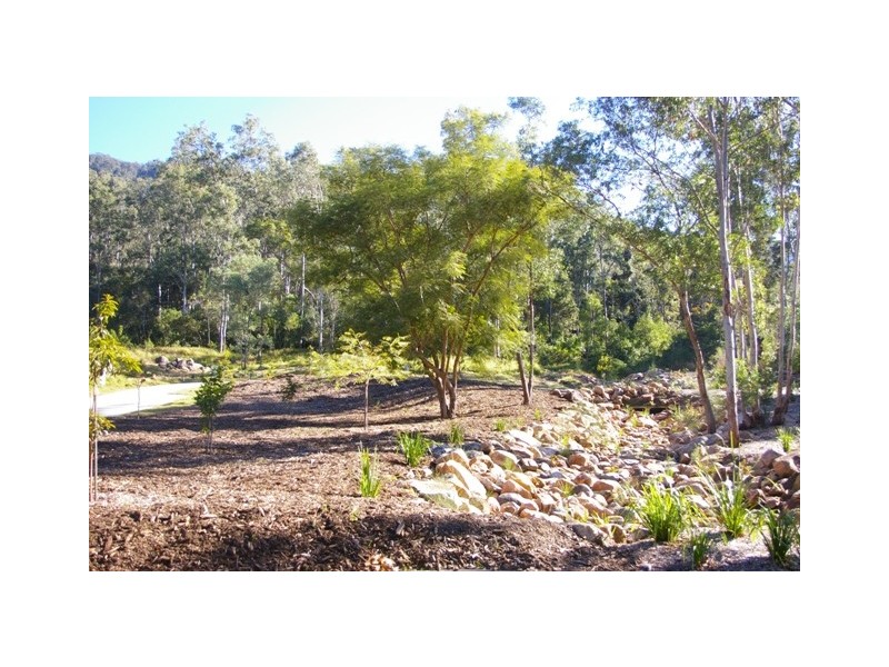 First Ave, Somerset Dam QLD 4312