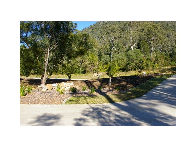 First Ave, Somerset Dam QLD 4312