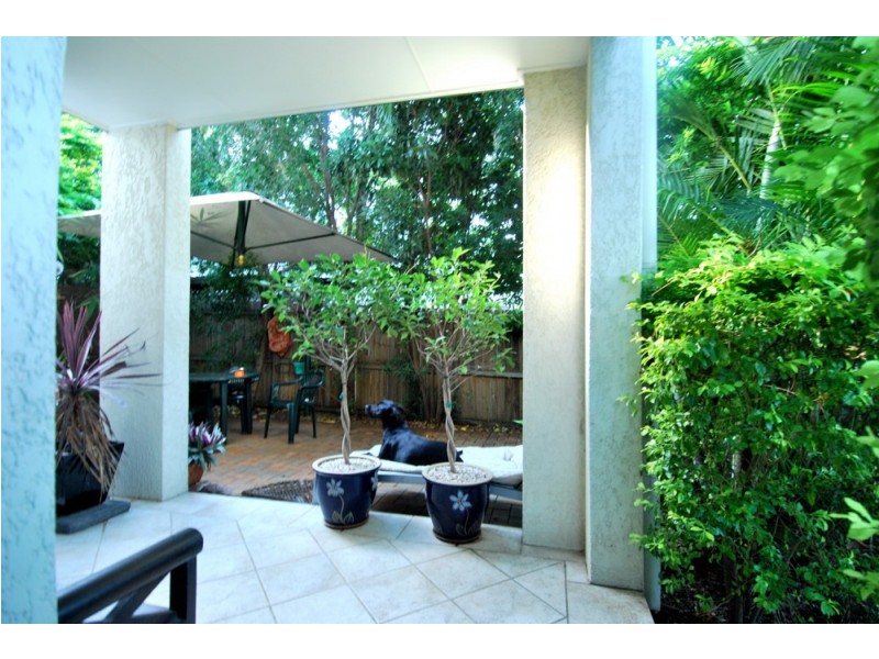 6/80 VICTORIA TERRACE, Greenslopes QLD 4120