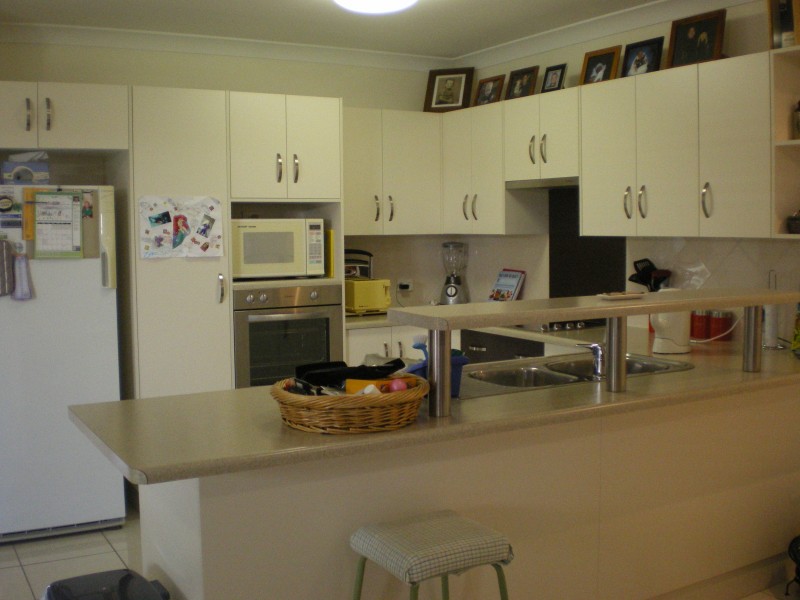 6 Chesham Drive, Kirwan QLD 4817