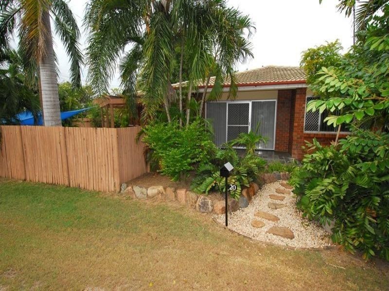 20 Seaward Crescent, Pallarenda QLD 4810