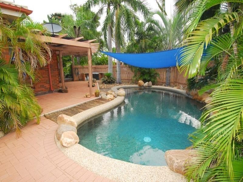 20 Seaward Crescent, Pallarenda QLD 4810