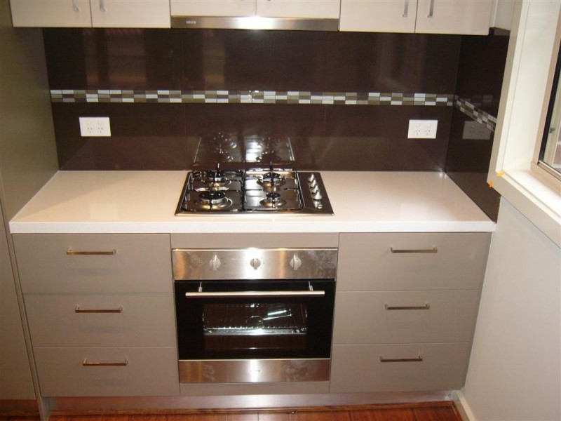 8 Shakespeare Ave, Preston VIC 3072