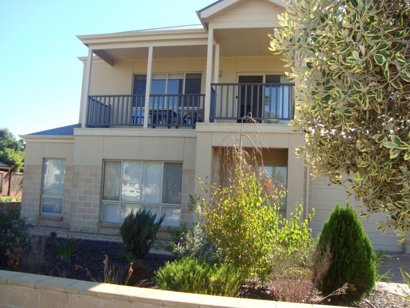 5A Rothwell Terrace, Glenelg SA 5045