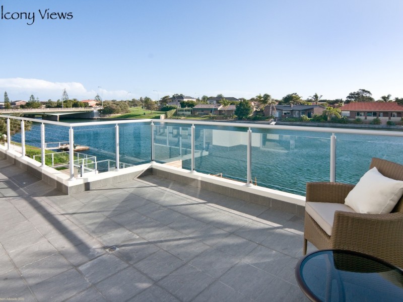 38 Antigua Grove, West Lakes SA 5021