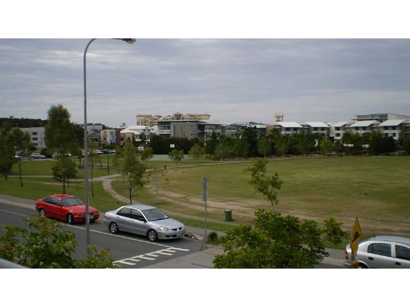 Varsity Lakes QLD 4227