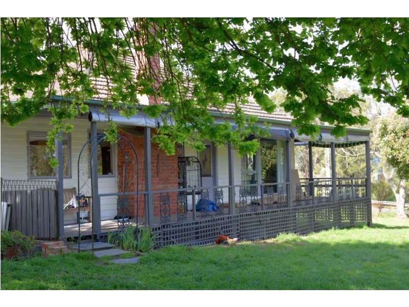 1951 Melba Highway, Dixons Creek VIC 3775