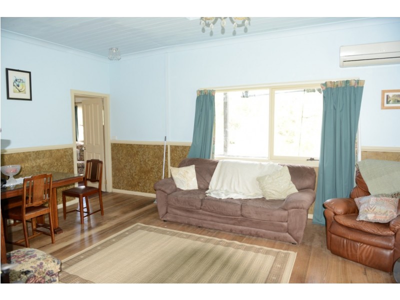 1951 Melba Highway, Dixons Creek VIC 3775