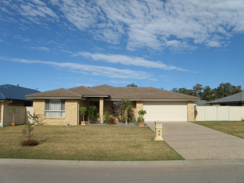 4 Kyla Close, Port Macquarie NSW 2444