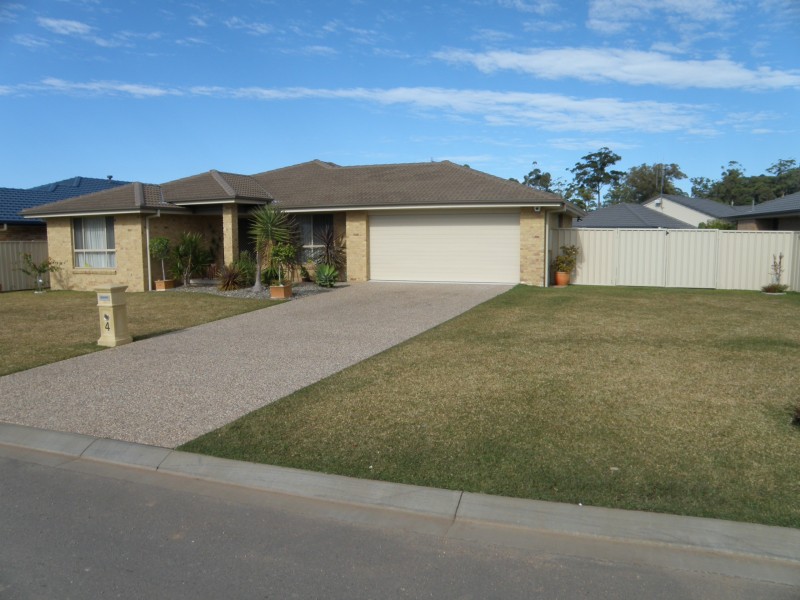4 Kyla Close, Port Macquarie NSW 2444