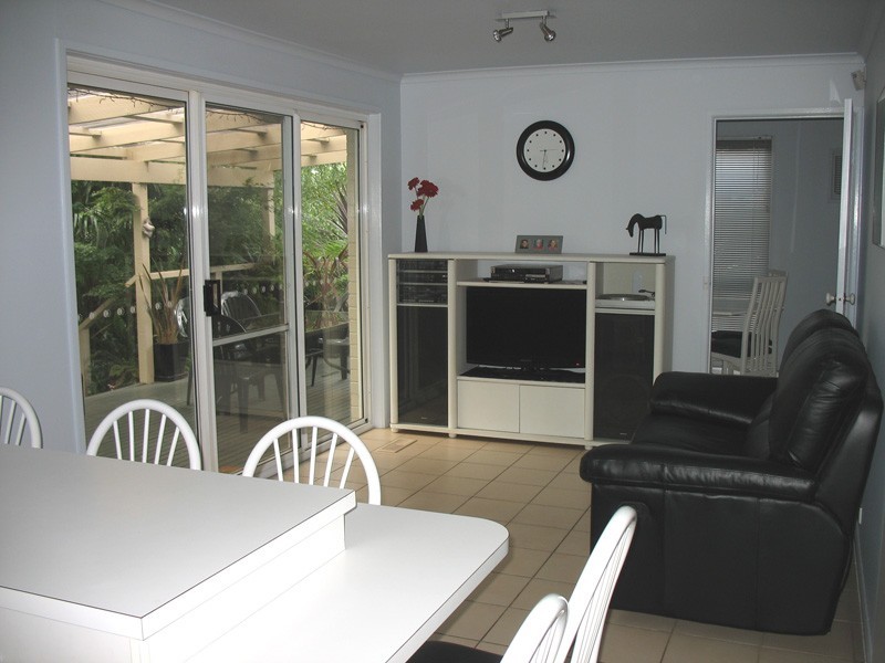 27 Savanna Drive, Mooroolbark VIC 3138