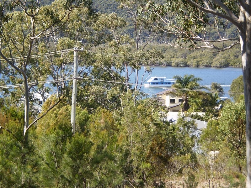 56 Barcelona Tce, Russell Island QLD 4184