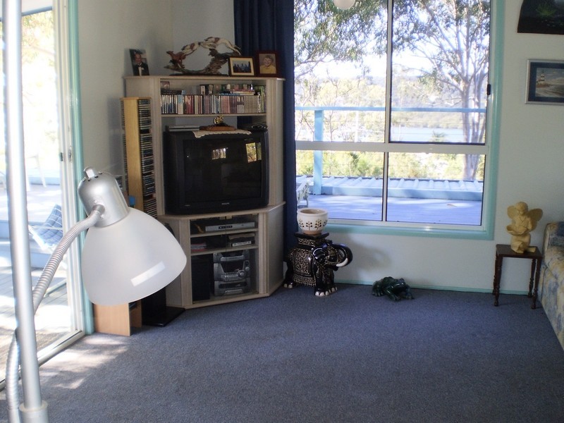 56 Barcelona Tce, Russell Island QLD 4184