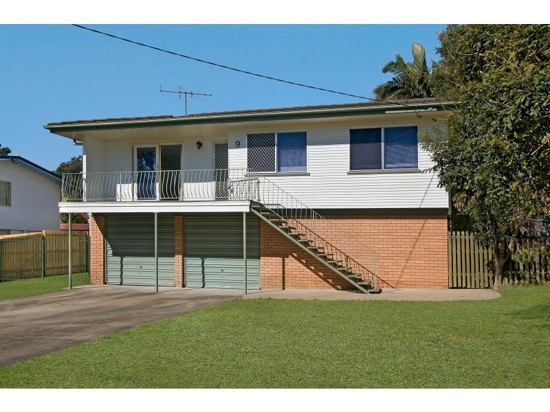 9 Kolora Cres, Ferny Hills QLD 4055