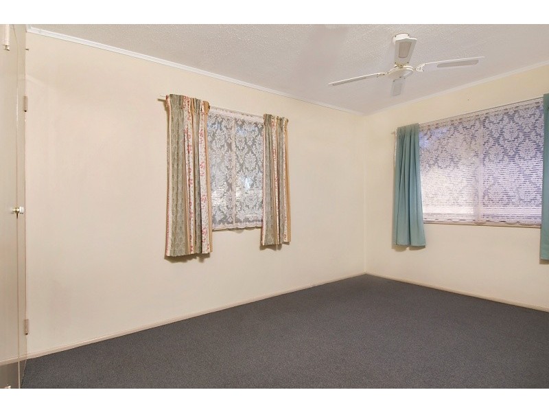 9 Kolora Cres, Ferny Hills QLD 4055