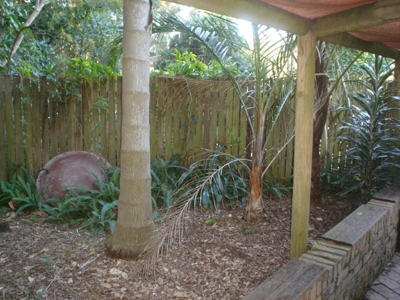 11 Wallaroy Ct, Ferny Hills QLD 4055