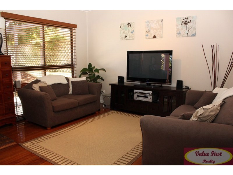 7 Penambul Cres, Ferny Hills QLD 4055