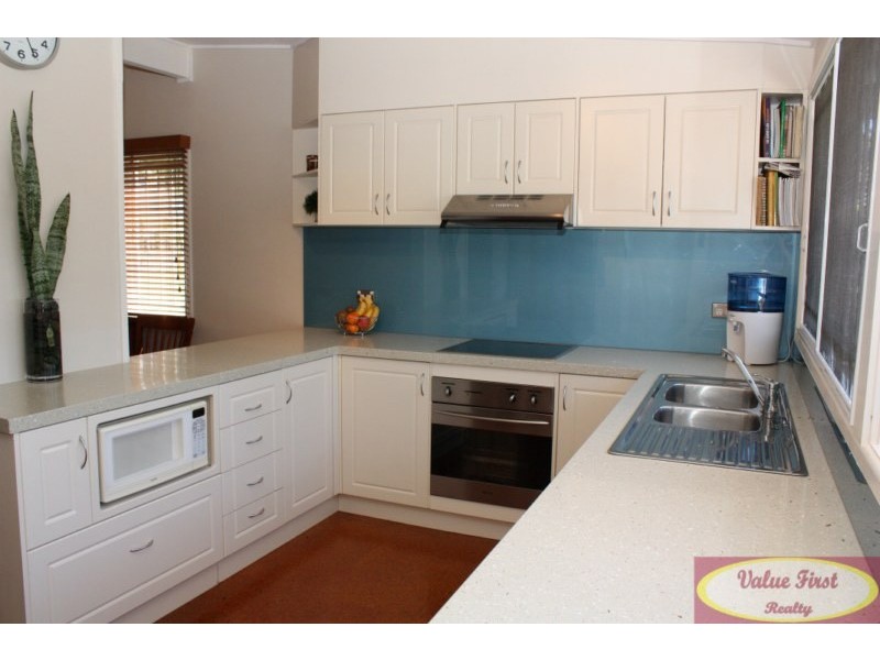 7 Penambul Cres, Ferny Hills QLD 4055