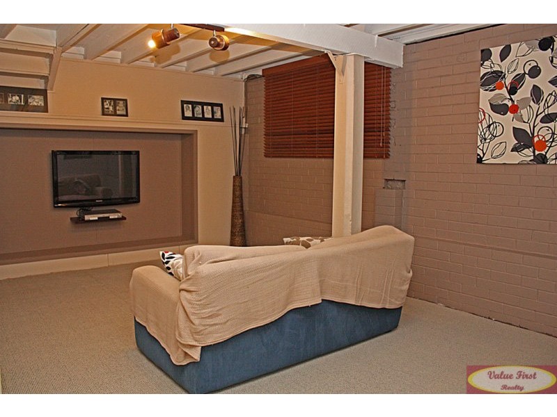 7 Penambul Cres, Ferny Hills QLD 4055