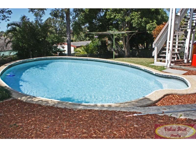 7 Penambul Cres, Ferny Hills QLD 4055