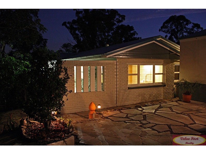 89 Plucks Rd, Arana Hills QLD 4054