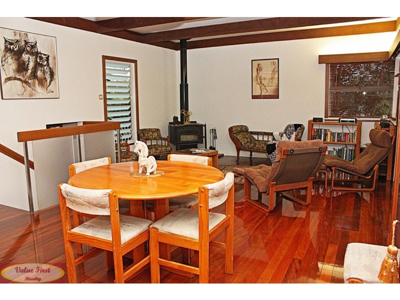 89 Plucks Rd, Arana Hills QLD 4054