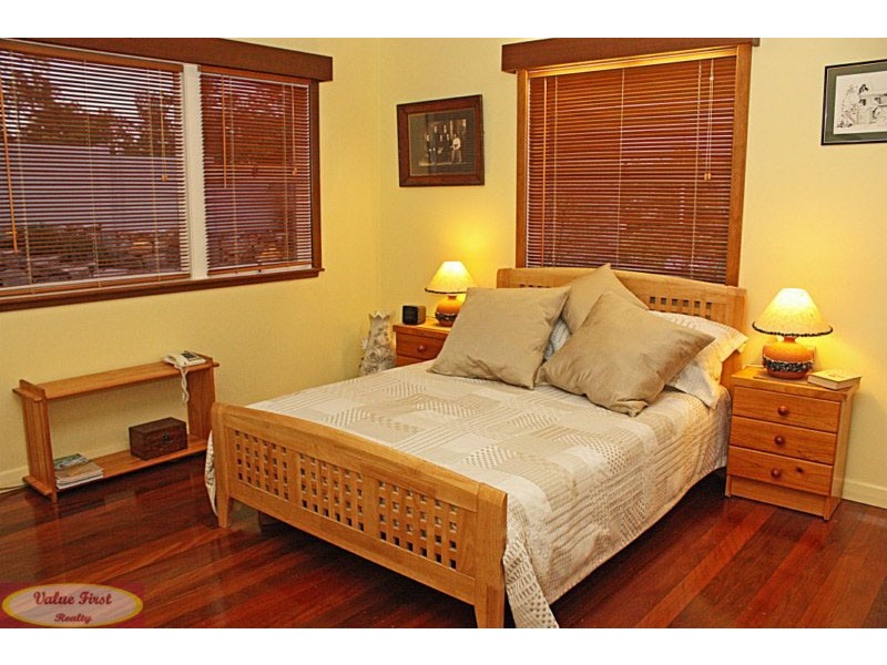 89 Plucks Rd, Arana Hills QLD 4054