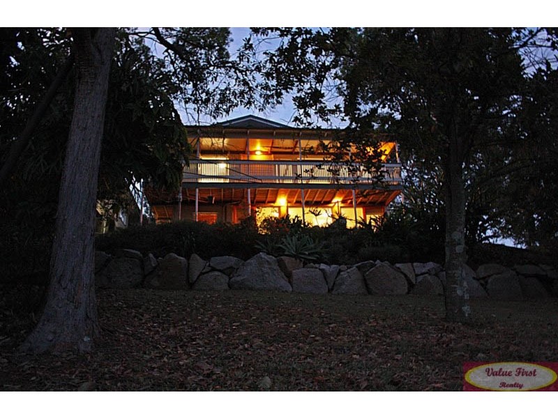 89 Plucks Rd, Arana Hills QLD 4054