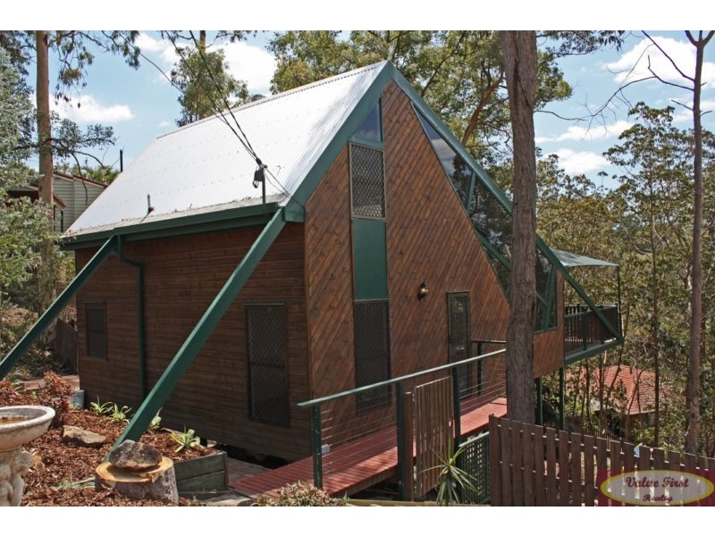 24 Balfour St, Ferny Hills QLD 4055