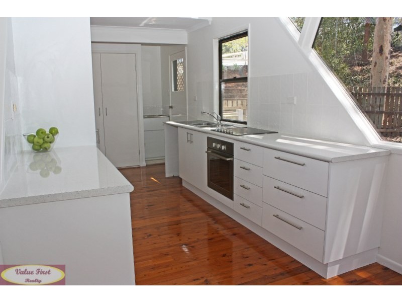 24 Balfour St, Ferny Hills QLD 4055