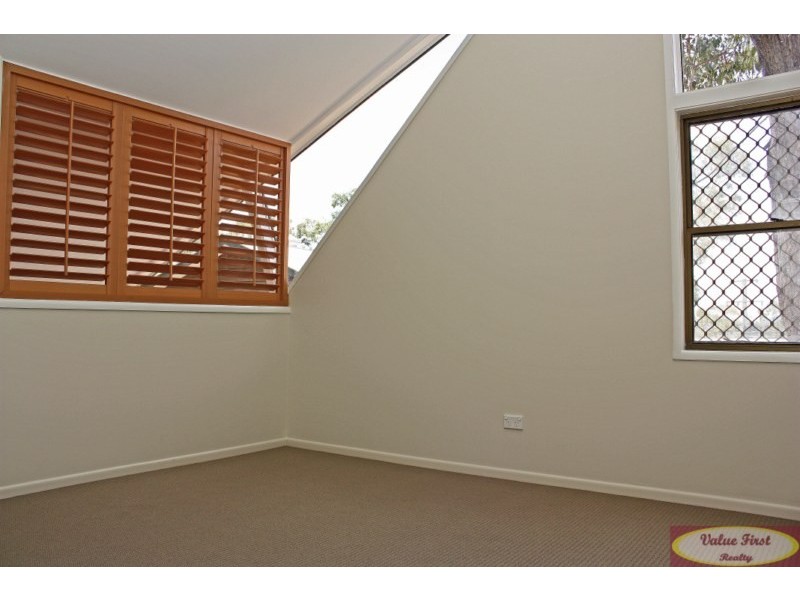 24 Balfour St, Ferny Hills QLD 4055