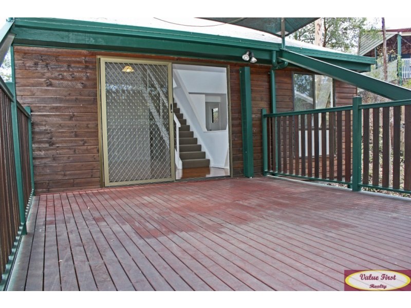 24 Balfour St, Ferny Hills QLD 4055