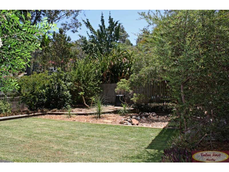 22 Menangle Ave, Arana Hills QLD 4054