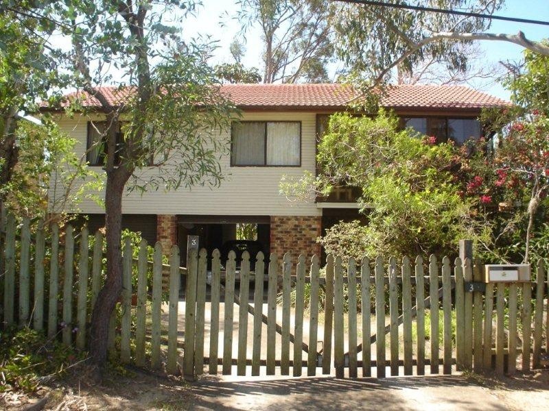 3 Eveleigh St, Arana Hills QLD 4054