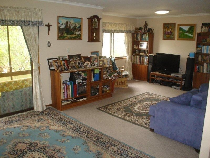 3 Eveleigh St, Arana Hills QLD 4054